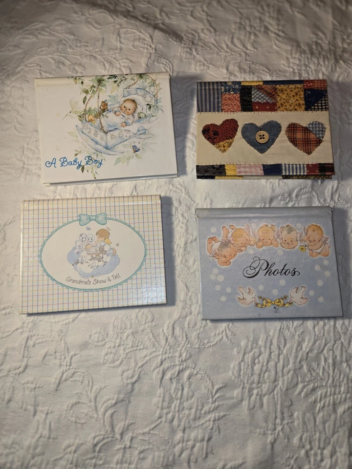 Juego de cuatro álbumes de fotos vintage fotos 4x6 sin usar. Bebé niño y recién nacido Foto 1 de 4