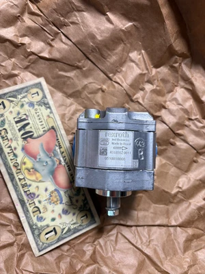 AZPB-32-1.0RCP02MB NEW REXR0TH PUMP 0510010008 Fedex or DHL - Image 1 of 3