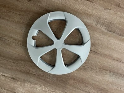 NUEVO 1 (uno) tapacubos R15" para Toyota PRIUS 2010-2016 cubierta de rueda neumático Snap On R15 Foto 1 de 4