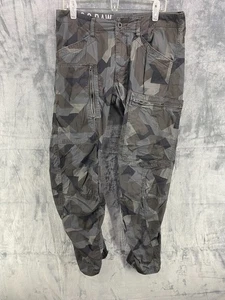 G-Star RAW Cargo Pants Mens 33x32 Black Gray Camo Hex Pattern 3D Tapered - Picture 1 of 20