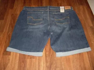 WOMENS SIGNATURE LEVI STRAUSS STRETCH BERMUDA DENIM JEANS SHORTS SIZE 22 NWT - Picture 1 of 3
