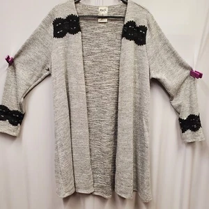 Cárdigan largo abierto Vocal Hecho en EE. UU. Plumero Suéter Gris con encaje negro Talla XL - Imagen 1 de 13