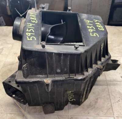 VOLVO XC90 2005-2011 8 cilindros admisión de aire limpiador caja filtro conjunto carcasa Foto 1 de 4