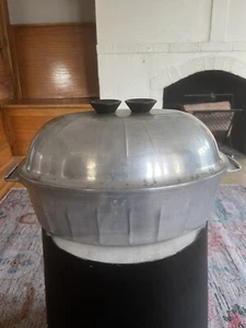 Tostador horno holandés vintage Household Institute. Con tapa y remache. 13x9x4 - Imagen 1 de 13