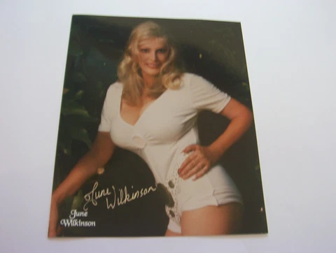 JUNE "THE BOSOM" WILKINSON 8X10 AUTOGRAPHED PHOTO SHOWING OFF LEGENDARY BUST Cover
