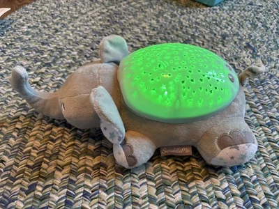 SwaddleMe Slumber Buddies chupete elefante proyector musical luz nocturna con temporizador Foto 1 de 4