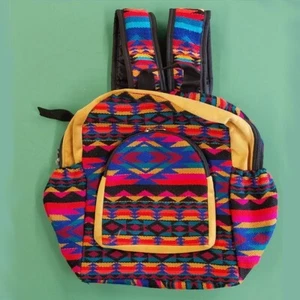 Mochila tamaño niño con correas ajustables - Apx. 12" x 4" x 9" - Envío Gratis - Imagen 1 de 2