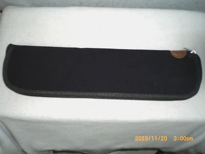 Estuche Pluma Cucaracha, Grande, 8 1/2" x 20" Foto 1 de 2