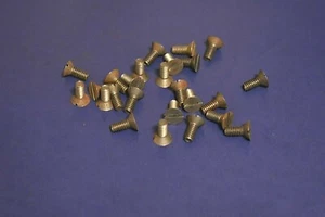 1/4"-20 x 5/8" Vintage Slotted Flat Head Steel Machine Screws Bolts QTY 25 - Picture 1 of 4