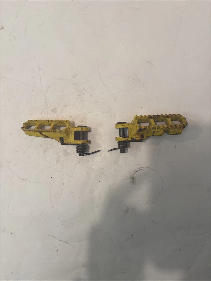 Suzuki 1985 RM250 Foot Pegs - Image 1 of 4