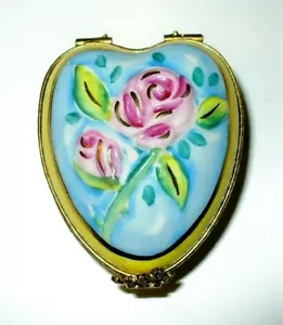 LIMOGES FRANCE BOX ~ KWIATOWE SERCE ~ KWIATY 3D ~ RÓŻOWE RÓŻE ~ DZIEŃ MATKI - Zdjęcie 1 z 7