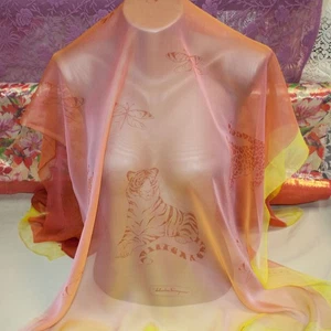 Salvatore Ferragamo auténtica tela de gasa de seda pura Leopard Tiger 180x60cm - Imagen 1 de 13