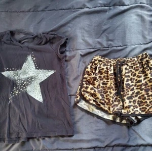 girl xl black tee with animal print shorts - Picture 1 of 3