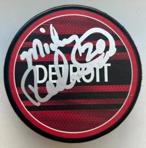 Mickey Redmond Signed Autographed Detroit Red Wings Reverse Retro Logo Puck - Picture 1 of 2