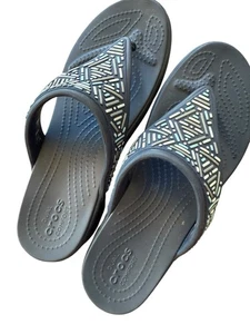 Crocs Monterey Perlen marineblau Keilabsatz Flip-Flop Zehenstegsandalen Damenschuhe 9 - Bild 1 von 7