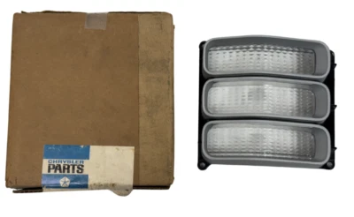 1971-1972 Plymouth Duster 340 Right Side Parking Light Clear Lens 3514336 NOS - Image 1 of 4