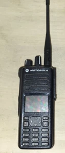 Motorola XPR 7580 Two Way Radio AAH56UCN9KB1AN - Picture 1 of 4