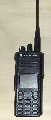Motorola XPR 7580 Two Way Radio AAH56UCN9KB1AN - Image 1 of 4