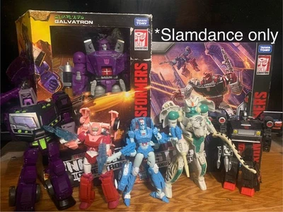 Transformers War For Cybertron/Legacy Lot - Used, Complete - Image 1 of 4