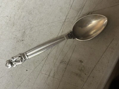 Georg Jensen Dinamarca Bellota Plata de Ley 5 3/4" Cucharadita Foto 1 de 2