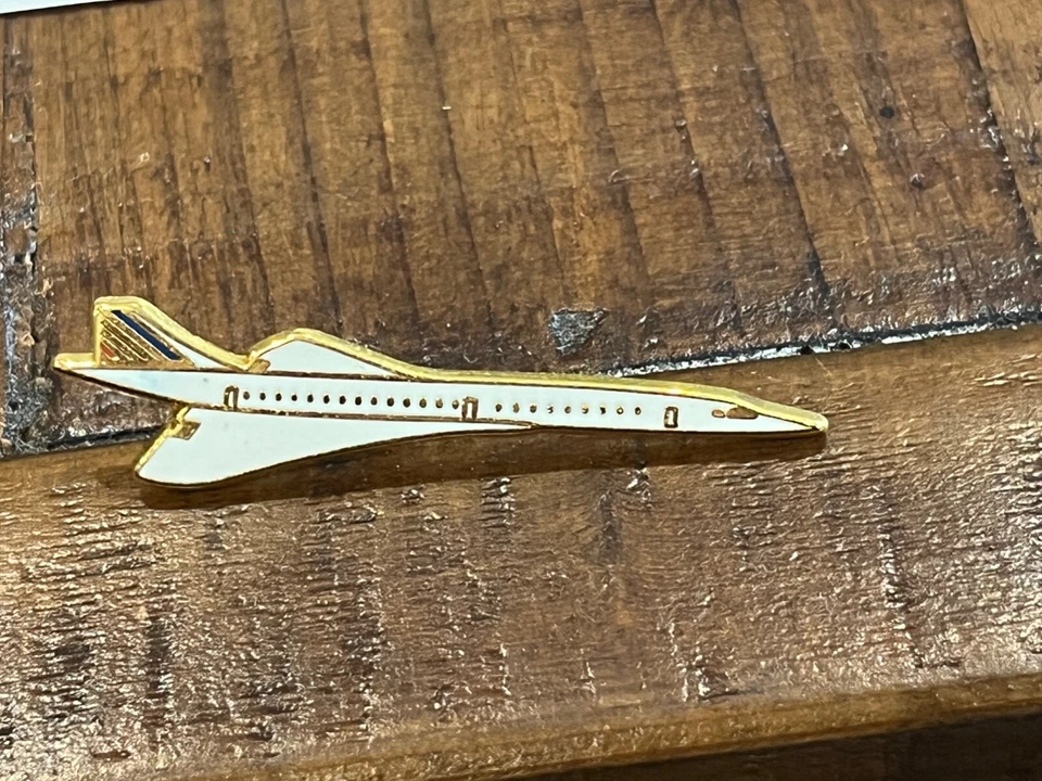 PIN PINS AVION PLANE  CONCORDE AIR FRANCE VERSION ZAMAK    a1 - Photo 1/1