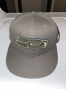 Seattle Seahawks New Era 59Fifty NFL Team 2017 Salute to Service Men Fitted Hat - Picture 1 of 6