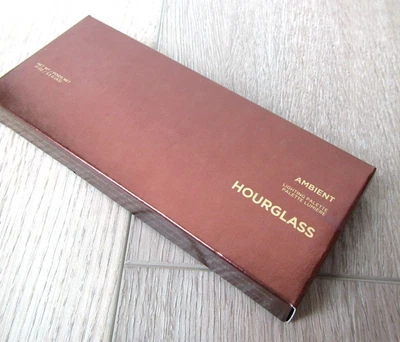 NEW HOURGLASS AMBIENT LIGHTING PALETTE 3 SHADE DIM LIGHT INCANDESCENT RADIANT - Image 1 of 3