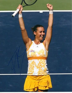FLAVIA PENNETTA SIGNIERT 8"" X 10"" TENNISFOTO MIT COA - Bild 1 von 1