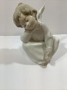Lladro Angel Dreaming 1977 Figurine Porcelain SKU # 1521 - Picture 1 of 7