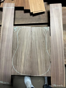 quartersawn vecchio liutaio chitarra orientale legno noce nero set retro e lati - Foto 1 di 7