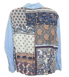 Camisa Allison Joy Azul Abotonada Talla Mediana Mangas Largas Espalda en Contraste - Imagen 1 de 5