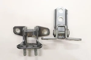 MITSUBISHI OUTLANDER 2007-2020 JUEGO DE 2 BISAGRAS DE PUERTA TRASERA DERECHA OEM GRIS_U17 - Imagen 1 de 10