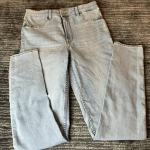 H&M Divided Jeans Womens 8 Mid Rise Skinny Tapered Denim Pants Light Wash - Picture 1 of 19