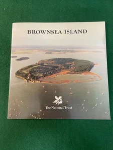 BROWNSEA ISLAND THE NATIONAL TRUST GUIDE BOOK 26 PAGES - Picture 1 of 6