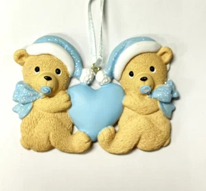 Personalisierter "TWIN BEARS HEART ASSORTED" Weihnachtsschmuck mit Geschenktüte - Bild 1 von 4