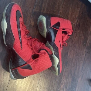 Size 12.5 - Nike LeBron 13 Elite University Red - Picture 1 of 7