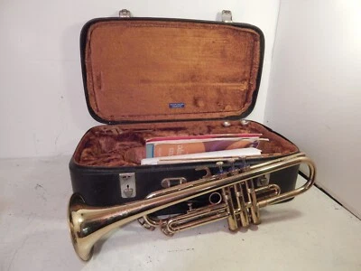 A Corton trumpet with mouthpiece and case - Image 1 of 4