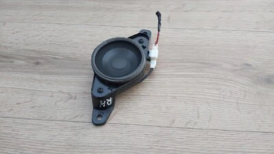 Altavoz cuarto trasero derecho derecho Kia Sorento SX 2011-2013 96390-2P500 Foto 1 de 4