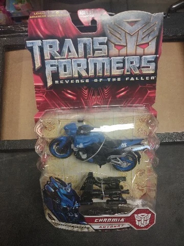 Transformers Revenge Of The Fallen ROTF Deluxe Class Chromia MOSC Cover