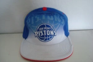 DETROIT PISTONS ADIDAS    FITTED L/XL  BEACH GOLF  DEADSTOCK HAT CAP VINTAGE F4 - Picture 1 of 2