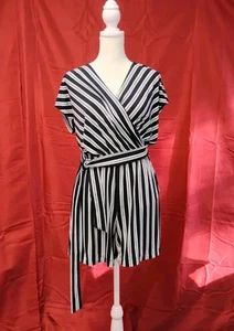 Ralph Lauren Jumper Shorts One Piece Wrap Tie Sz M Black White - Picture 1 of 3