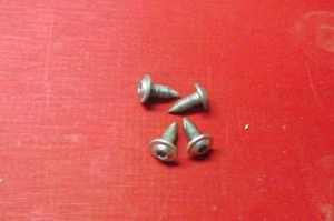 TUMBLE DRYER BEKO DRVT61W  DOOR   SCREWS - Picture 1 of 1
