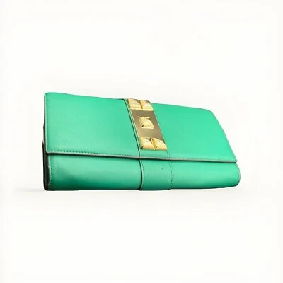 Cartera sin asas Vince Camuto esmeralda vibrante verde azulado y dorado NUEVA cuero genuino Foto 1 de 4