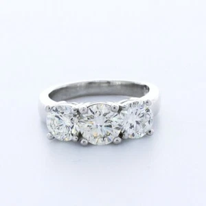 Anillo clásico redondo de diamantes naturales con alianza de boda de 3,86 quilates E/SI1 - Imagen 1 de 10