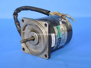 Motor de control de velocidad Oriental Motor M315-001 - Imagen 1 de 3