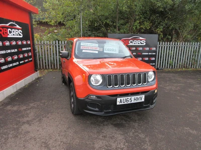 2015 Jeep Renegade 1.6 E-torQ Sport 5dr ESTATE Petrol Manual - Image 1 of 4