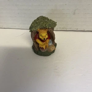 Lenox Disney POOH - The Disney Magic Thimble Collection - POOH - Bild 1 von 4
