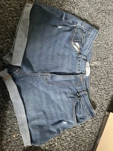 Ladies Blue Denim Shorts Size 16 Primark - Picture 1 of 2
