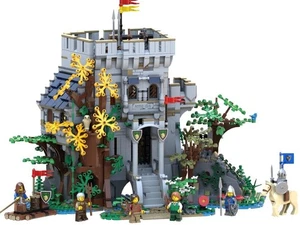 Lego BrickLink: Castillo en el bosque (910001-1) sin construir. Ladrillos genéricos - Imagen 1 de 2
