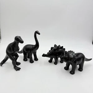 "Juego de estatuillas de arte pintadas decoración juguetes tallados lisos negros dinosaurios de madera" - Imagen 1 de 9